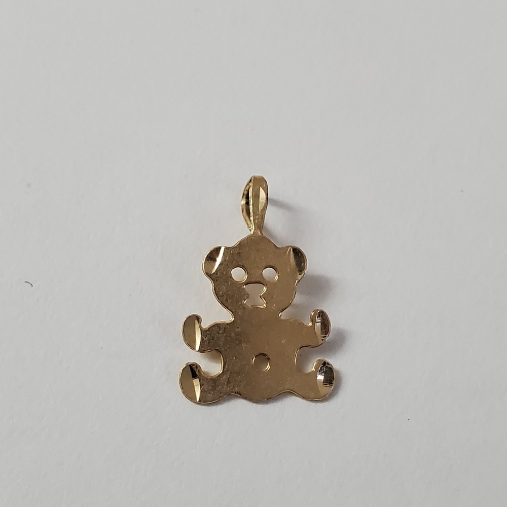 14K Gold Teddy Bear Pendant – A Sweet and Timeless Keepsake